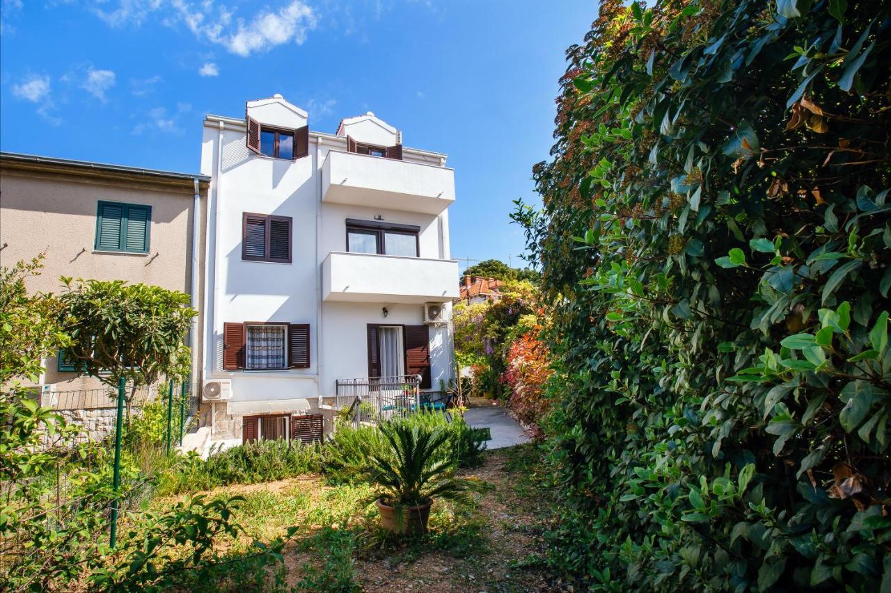 Apartament Nives In The Center - Free Parking Split