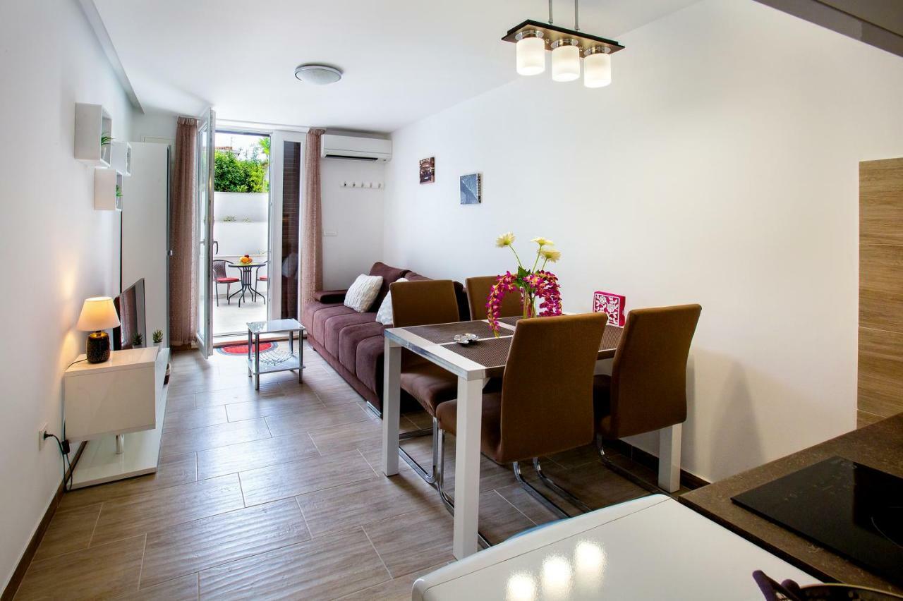 Apartament Nives In The Center - Free Parking *