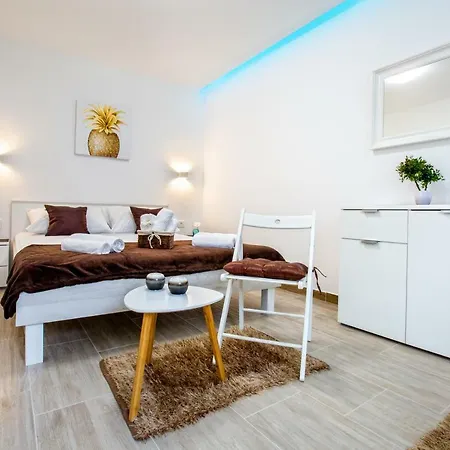 Apartment Nives In The City Center - Free Parking Split Kültér fotó