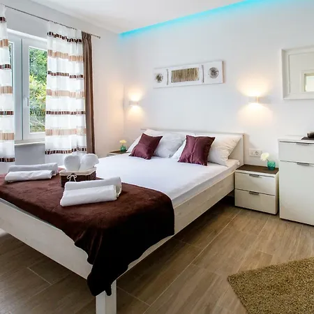 Apartment Nives In The City Center - Free Parking Split Kültér fotó