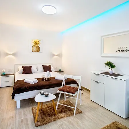 Apartment Nives In The City Center - Free Parking Split Kültér fotó