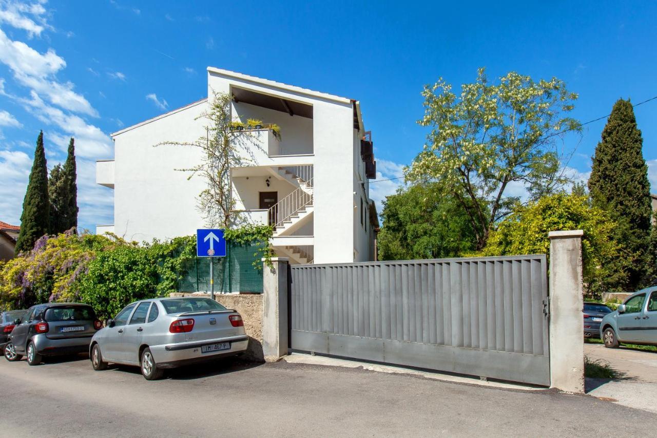 Apartman Nives In The Center - Free Parking Split