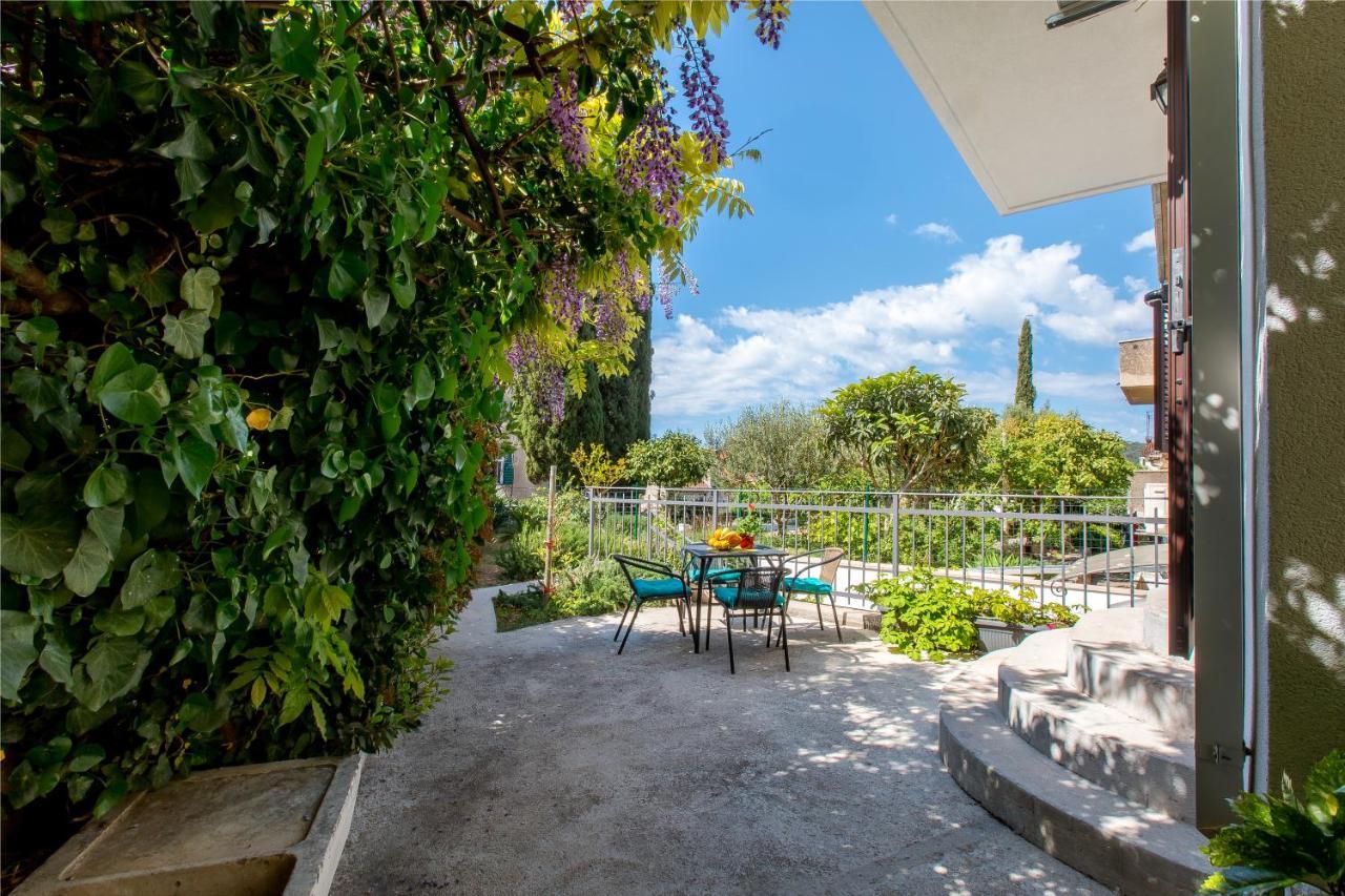 Apartman Nives In The Center - Free Parking