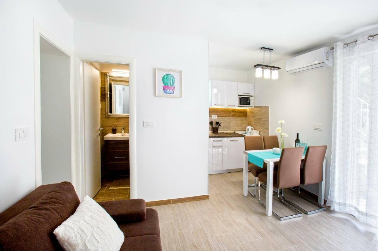 Nives In The Center - Free Parking Apartman