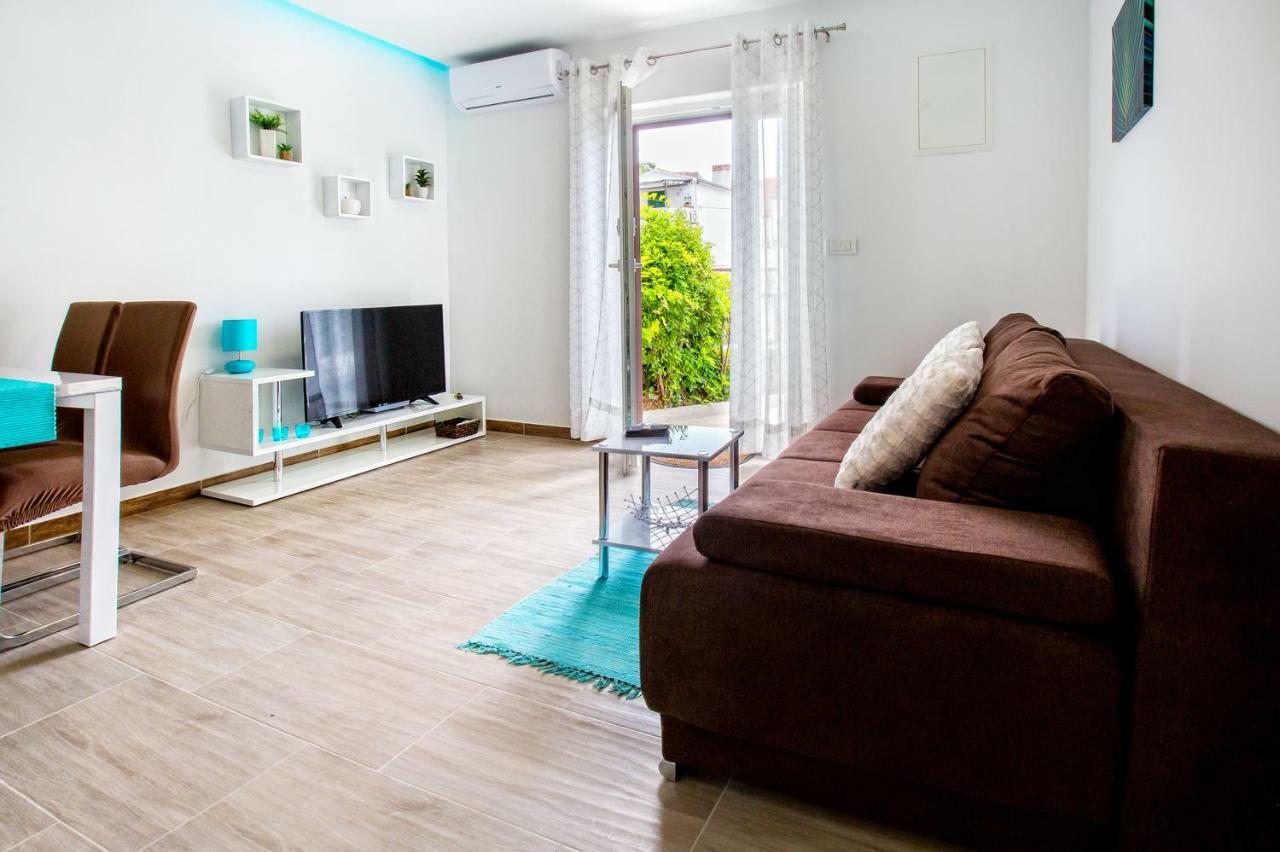 Apartman Nives In The Center - Free Parking